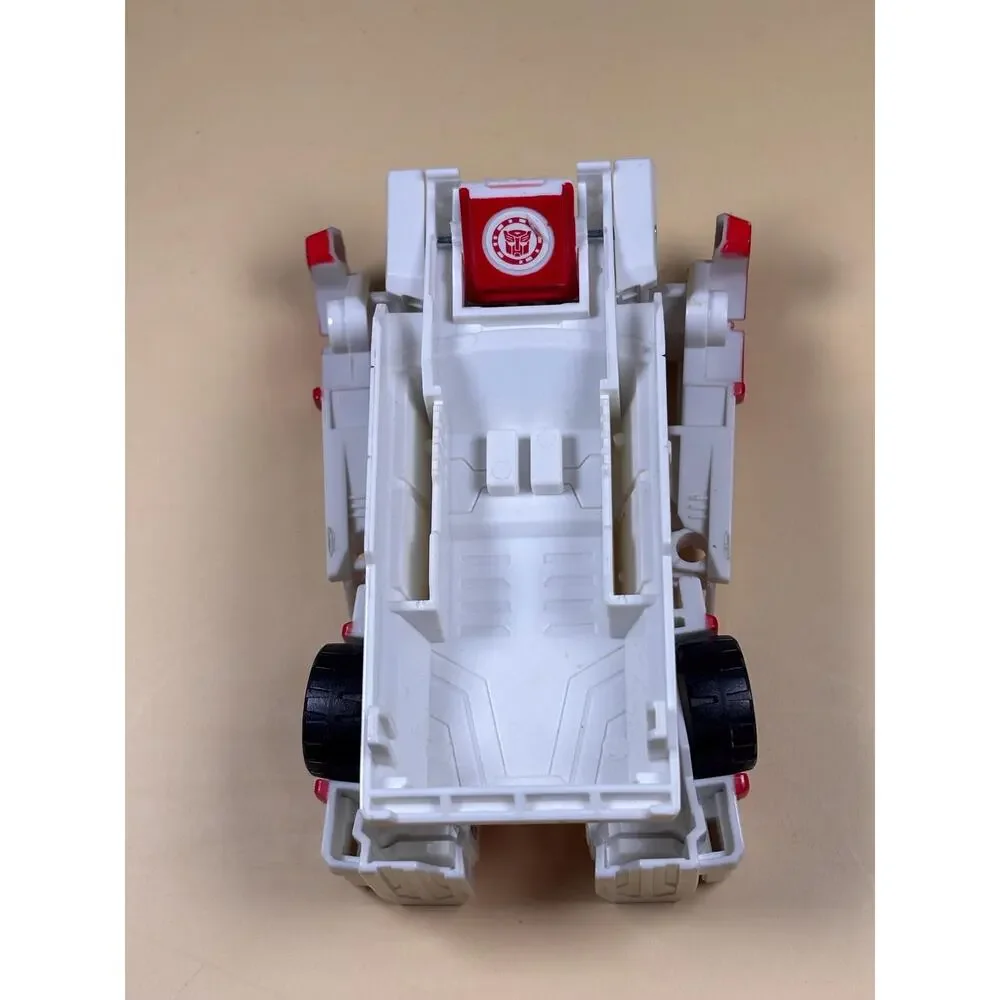 Hasbro Transformers Robots In Disguise Figure - Ratchet 1-Step One Step 2015